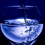 agua 150x150 - Por que usamos “cloro” (ou água sanitária) para limpar a nossa casa? (V.2, N.12, P.1, 2019)