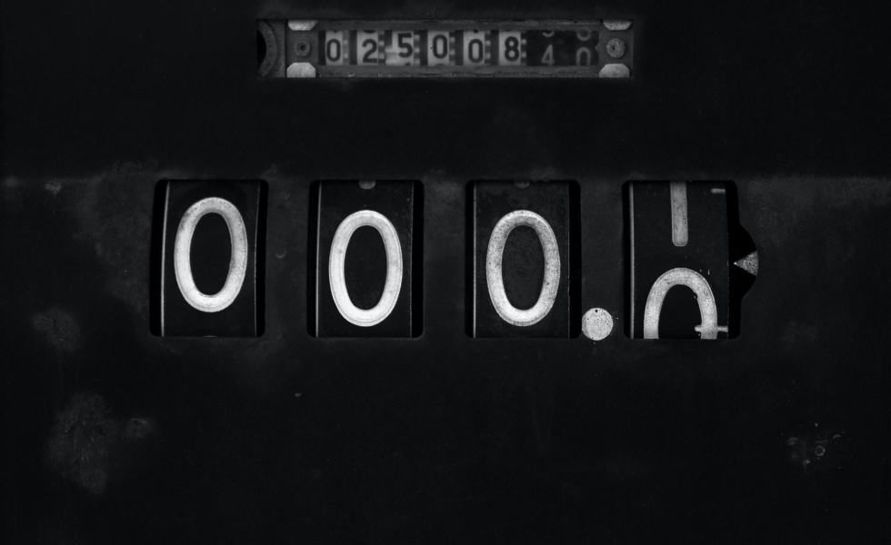 image2 980x600 - (Português do Brasil) Zero: o nada que virou tudo (V.8, N.7, P.2, 2025)